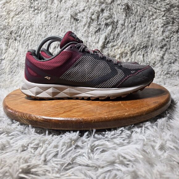 New Balance 590v3 Running Shoes Women Sz 9B Trail Grey Burgundy Athletic Sneaker - Picture 9 of 9